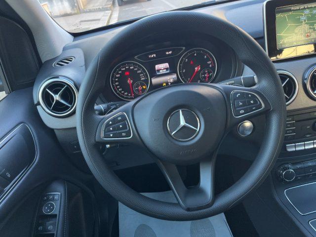 MERCEDES-BENZ B 180 d Automatic Business Extra