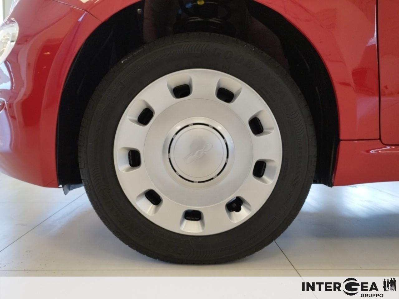 FIAT 500C 1.0 hybrid 70cv