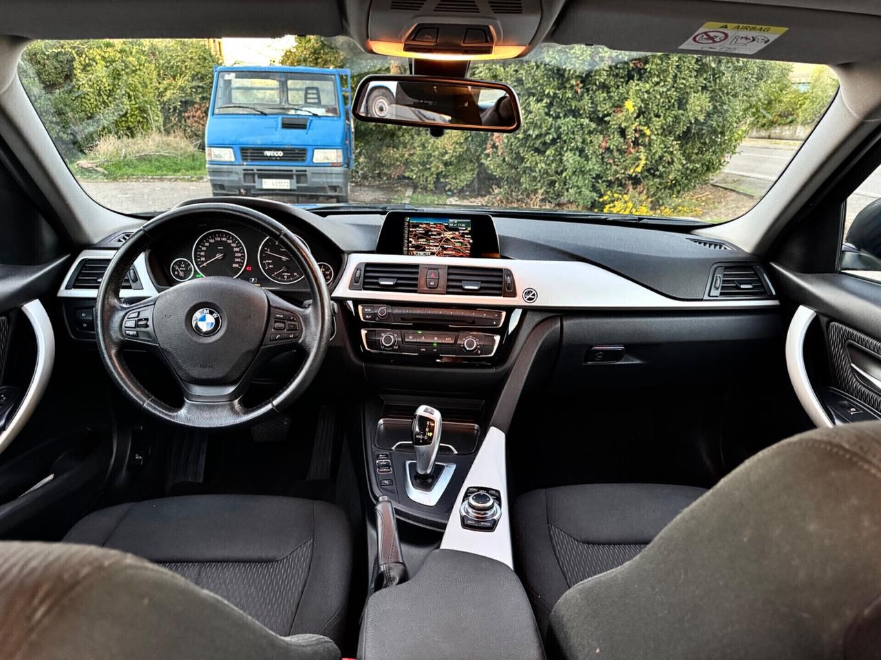 Bmw 318d Touring Business Advantage aut. 150cv 2016