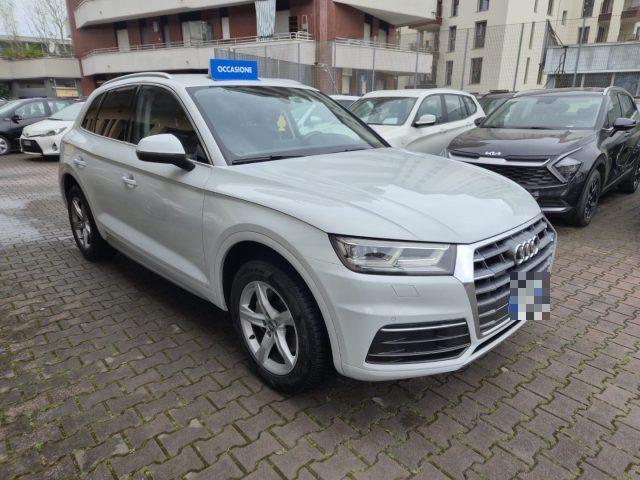 AUDI Q5 40 TDI quattro S tronic Business Sport