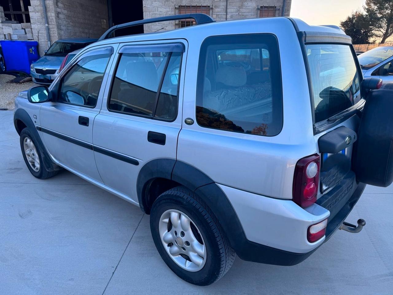 Land Rover Freelander 2.0 Td4 Gancio Traino