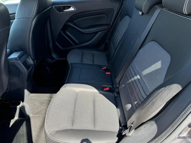 MERCEDES-BENZ B 180 d Business