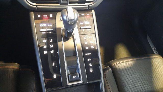 PORSCHE Macan 2.9 S Aut.
