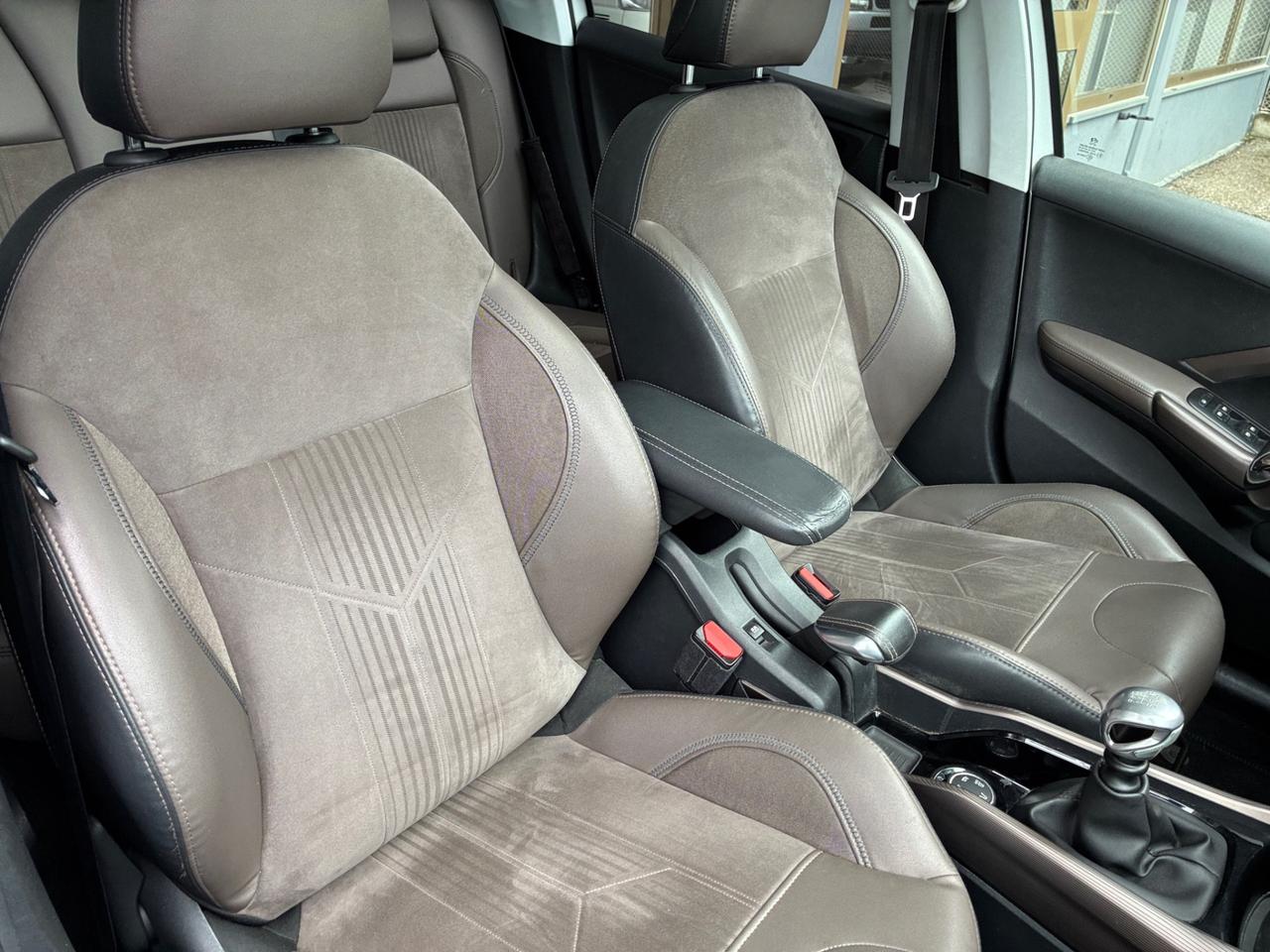 Peugeot 2008 1.6 e-HDi 115 cv Allure