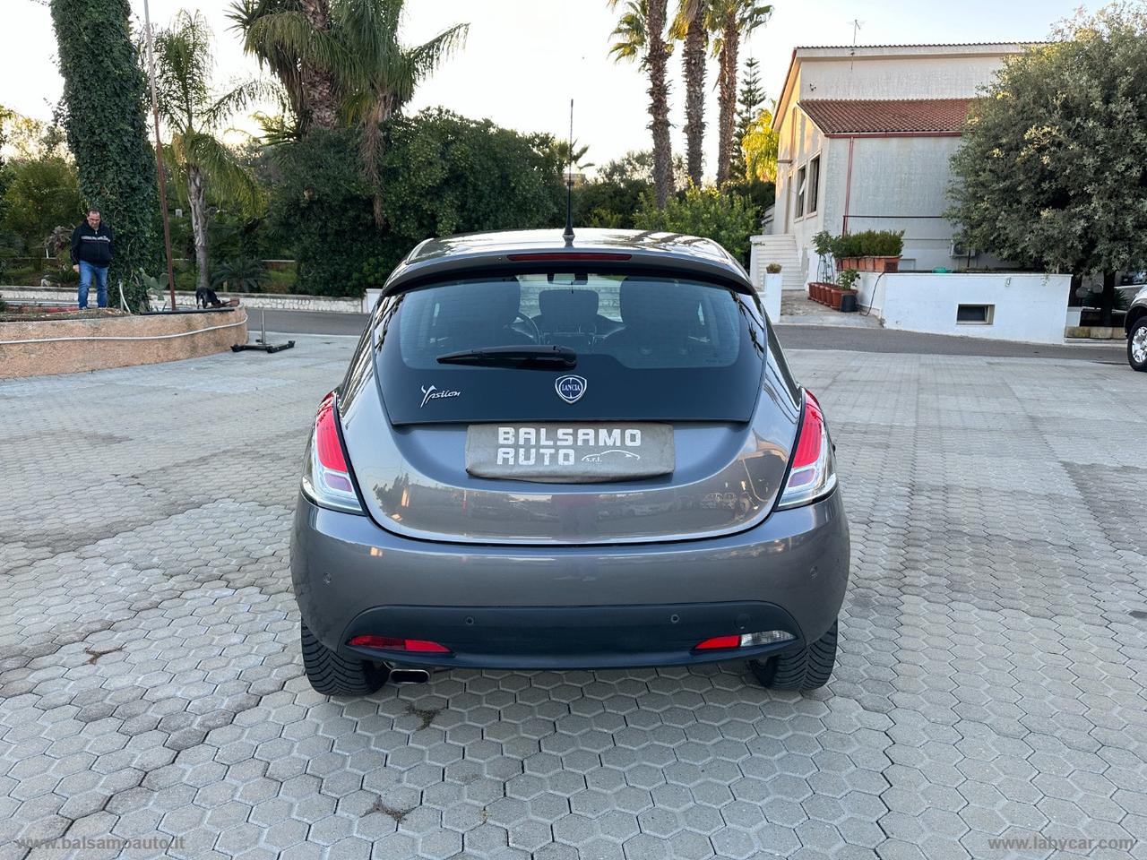 LANCIA Ypsilon 1.2 69 CV 5p. Gold