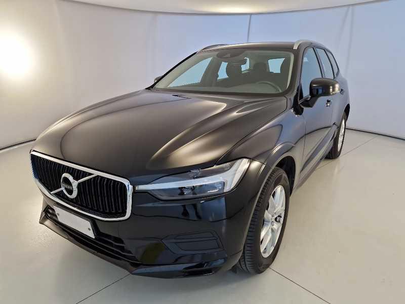 VOLVO XC60 B4 D AWD automatico Momentum