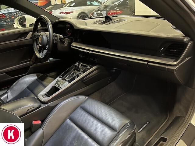 Porsche 911 Carrera 4S