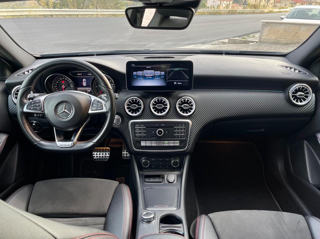 Mercedes-benz A 200 d AMG Premium