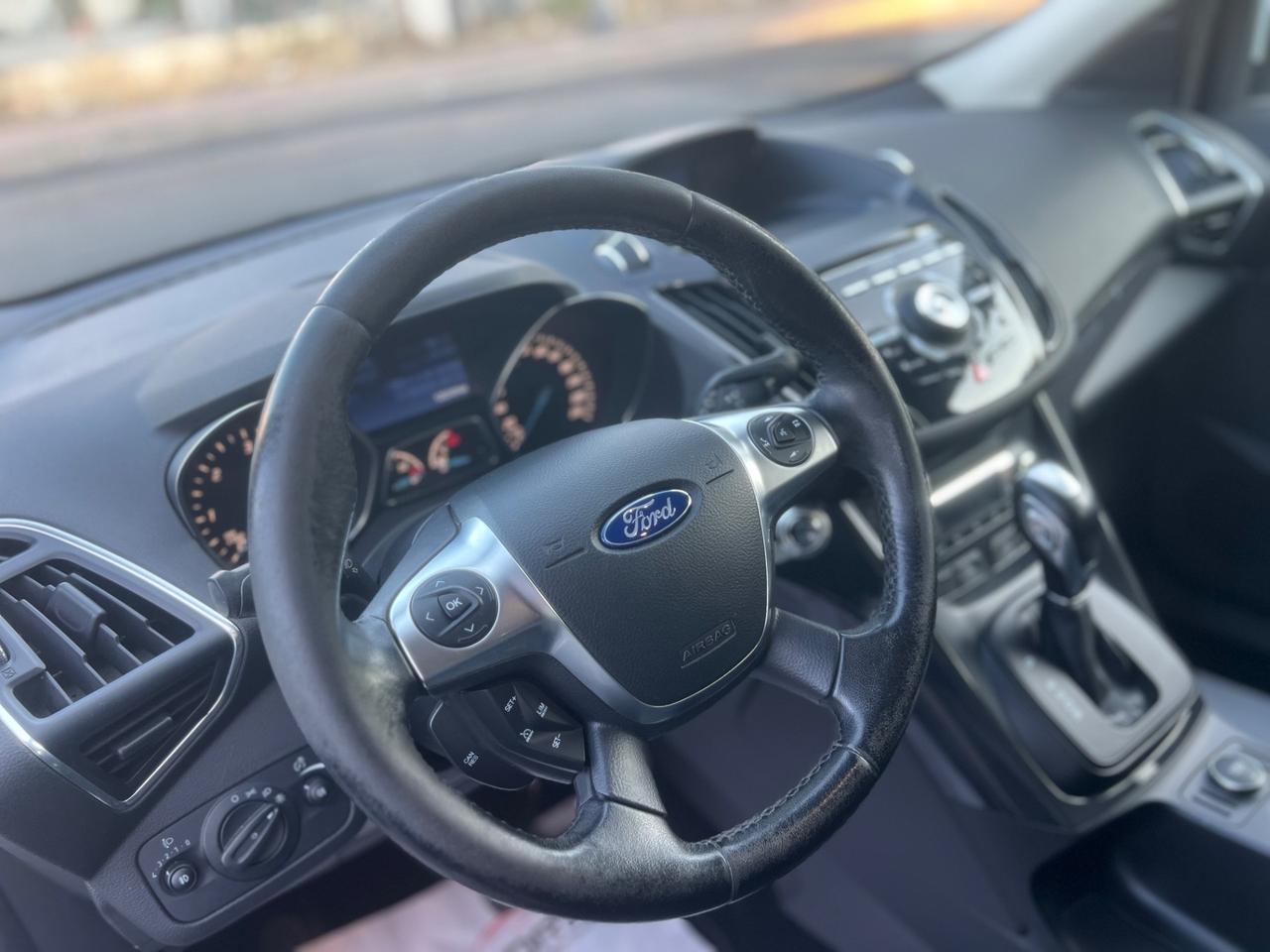 Ford Kuga 2.0 TDCI 4WD AUT. SOLO 120.000KM 12/2015