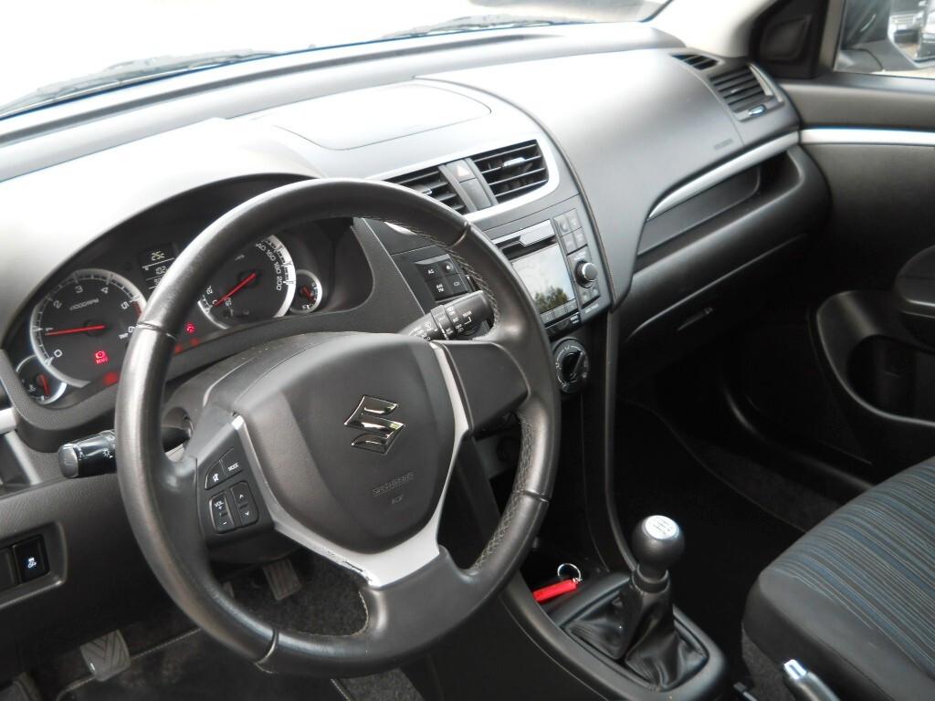 Suzuki Swift 1.3 DDiS 5 porte B-Top Bi-Color
