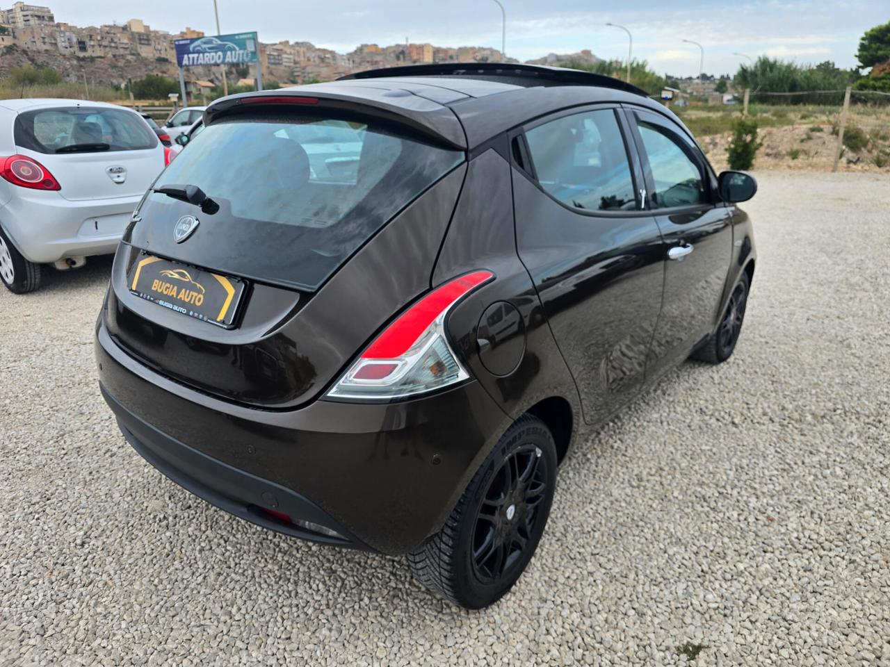 Lancia Ypsilon 1.2 tettuccio panoramico