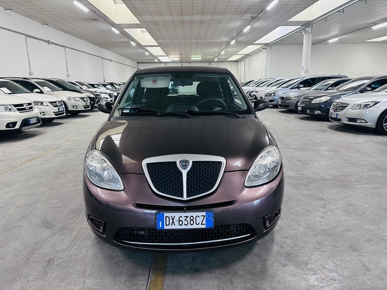 Lancia Ypsilon 1.4 Platino Ecochic GPL