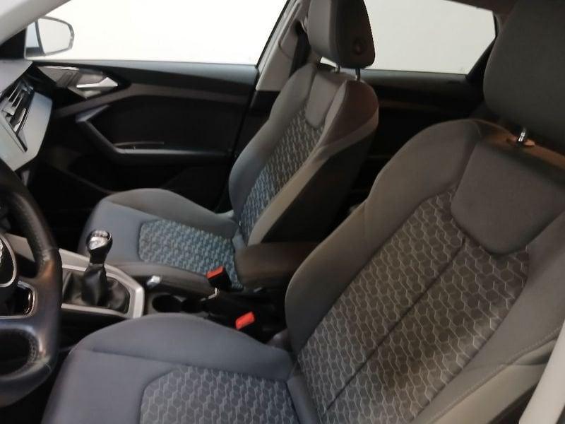 Audi A1 Sportback 30 1.0 tfsi Identity Black 116cv