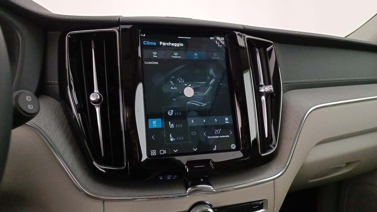 VOLVO XC60 2.0 t6 recharge phev obc 6,4kW Ultimate Dark awd auto
