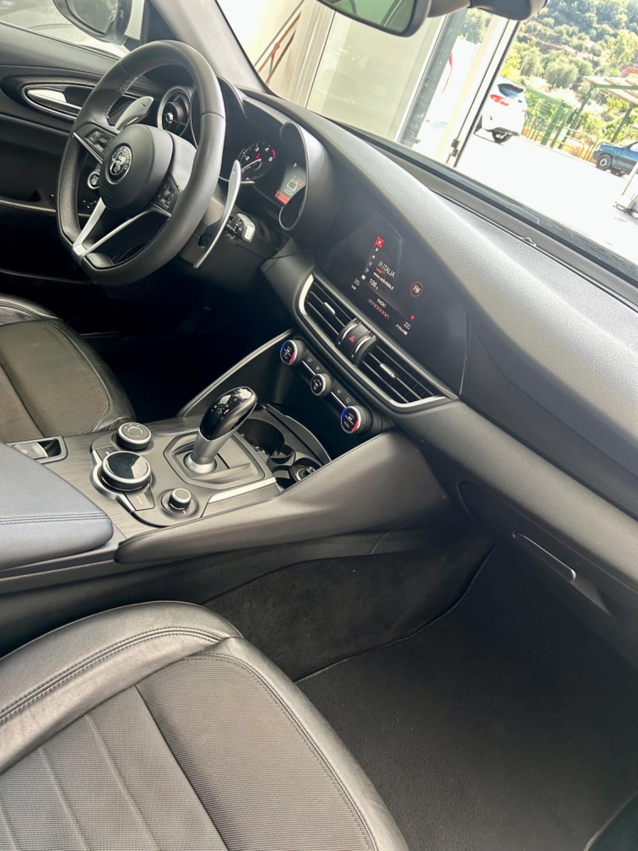 Alfa Romeo Giulia 2.2 180 CV AT8 Super FINANZIABILE