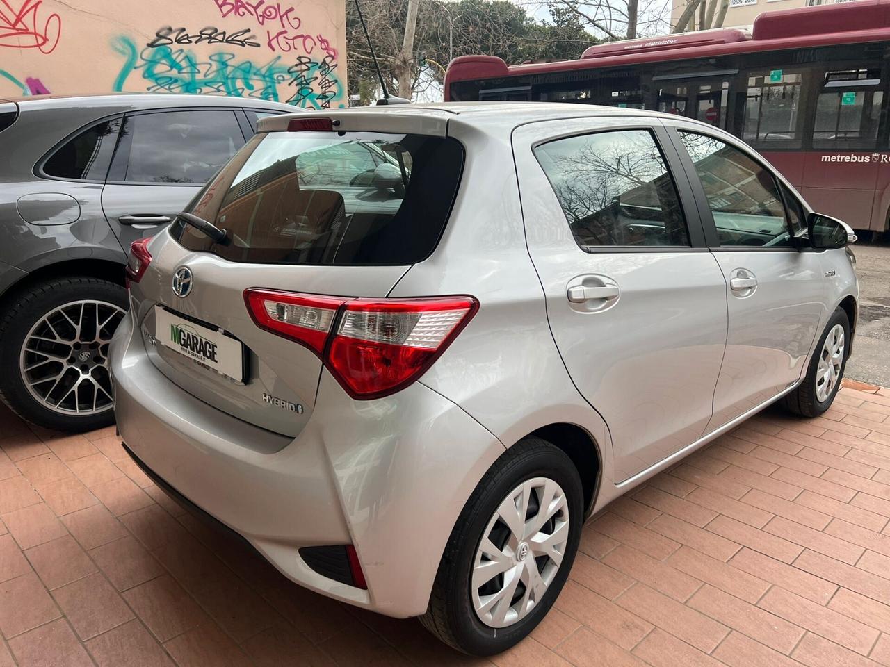 Toyota Yaris 1.5 Hybrid 5 porte Business