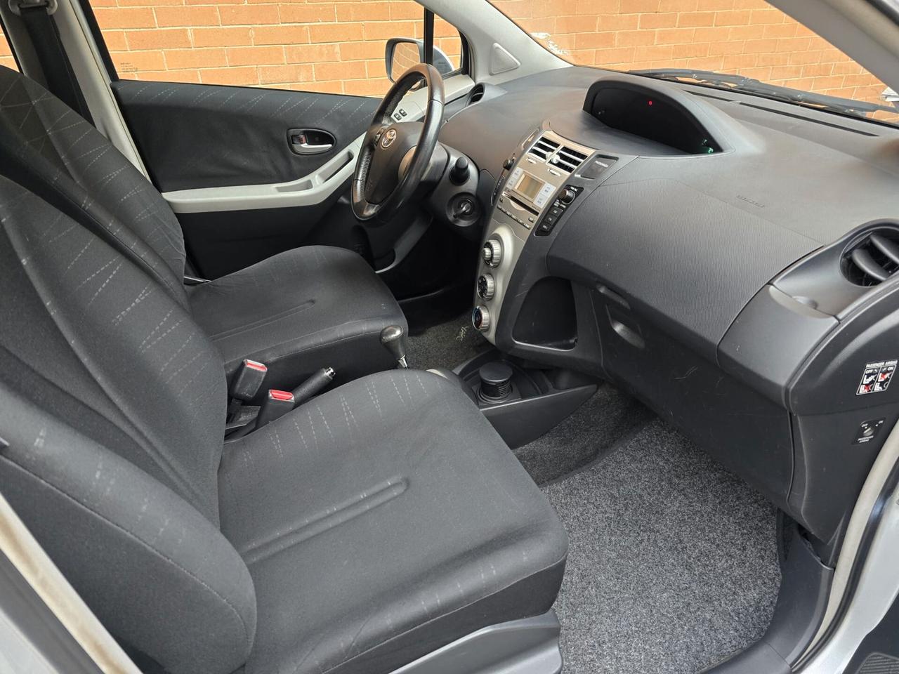 Toyota Yaris 1.3 5 porte M-MT Sol