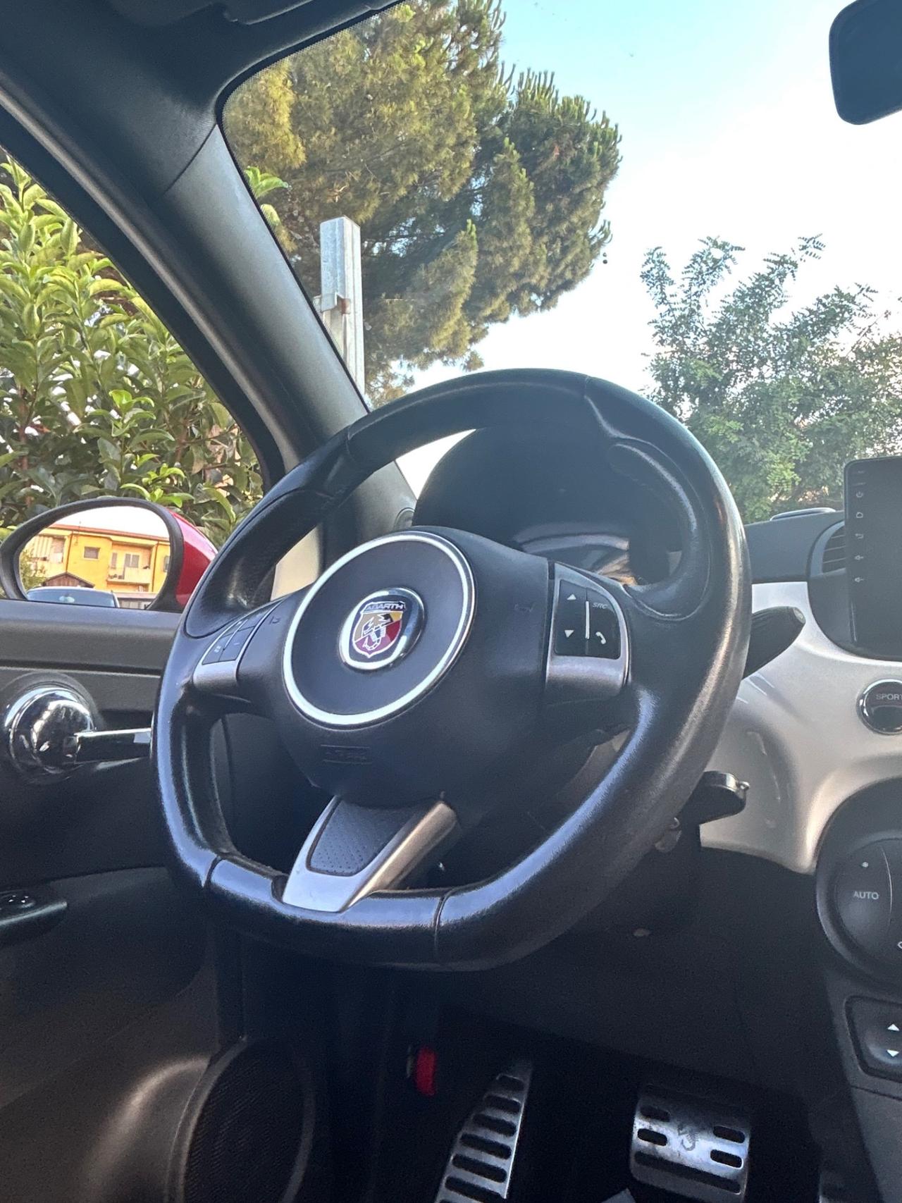 Abarth 500 C 1.4 Turbo T-Jet MTA Bicolore
