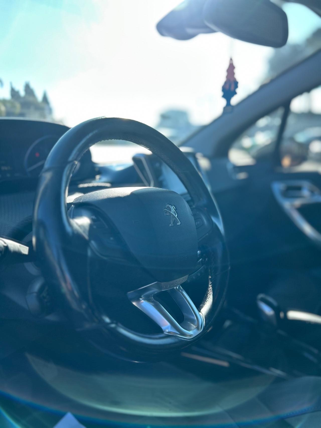 Peugeot 2008 PureTech Turbo 110 Allure