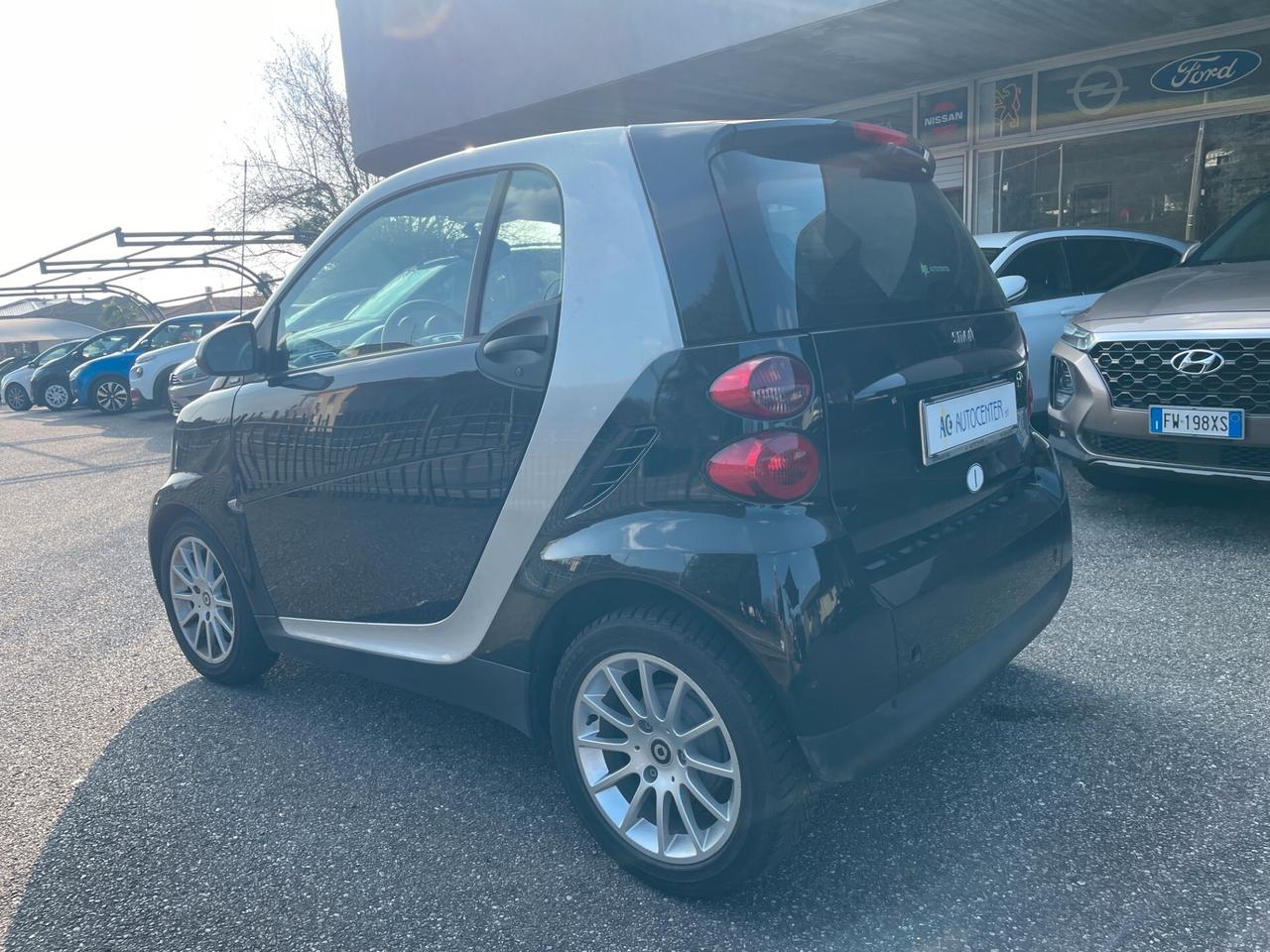 Smart ForTwo 1000 52 kW MHD coupé passion