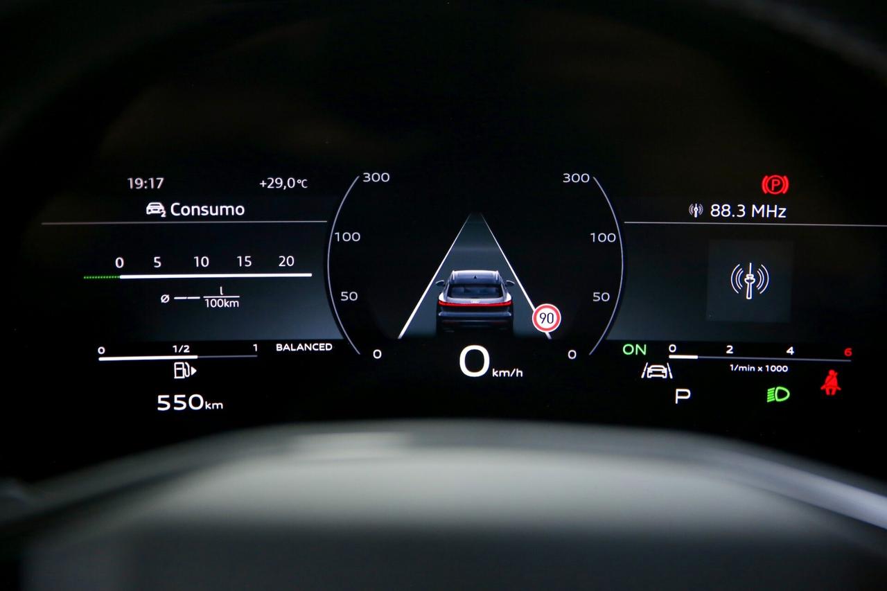 Audi Q5 Business TDI quattro 204 cv mhev+ S tronic