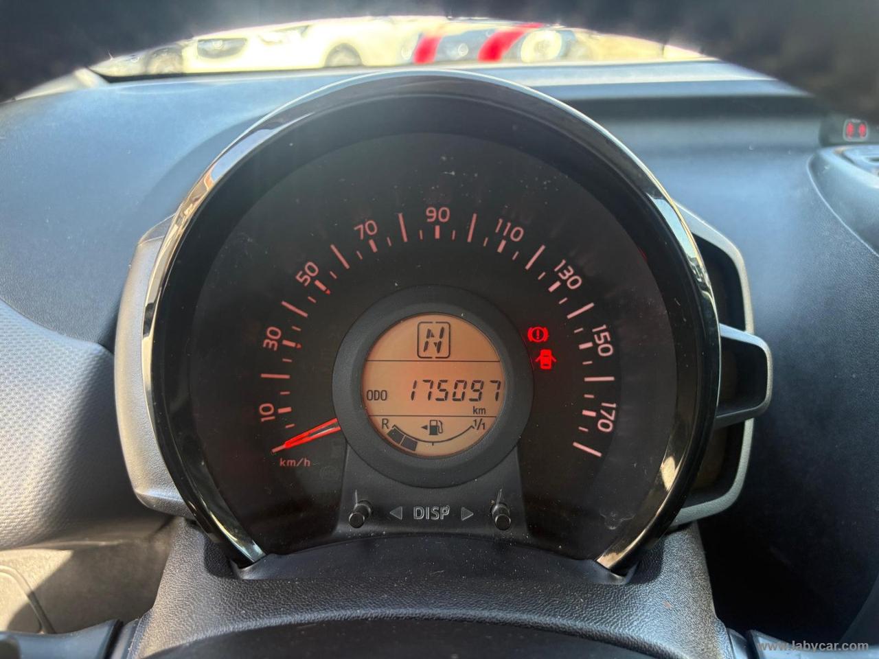 PEUGEOT 108 VTi 68 ETG 5p. Allure CAMBIO AUTOMATICO