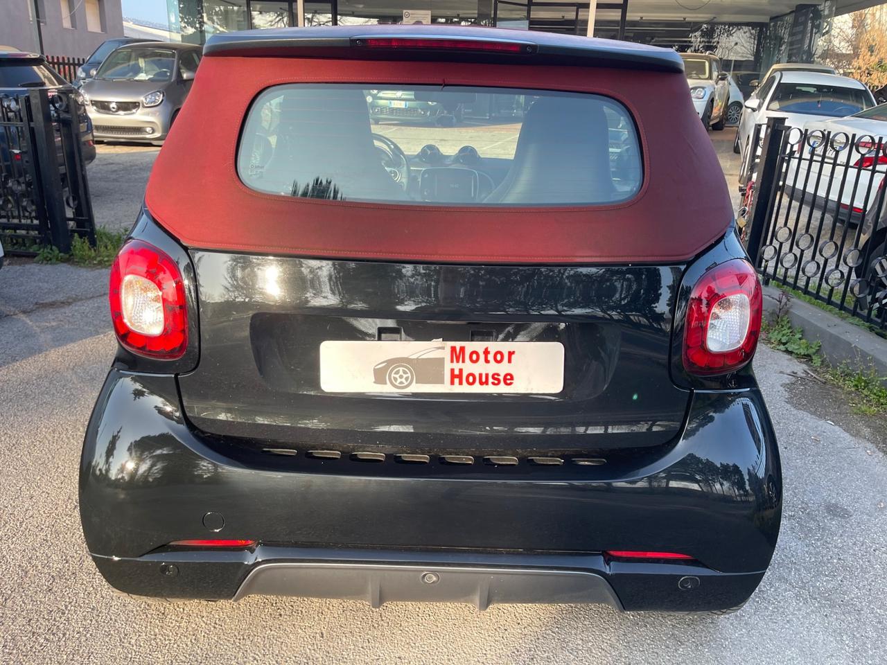 Smart ForTwo 90 0.9 Turbo Allestimento brabus