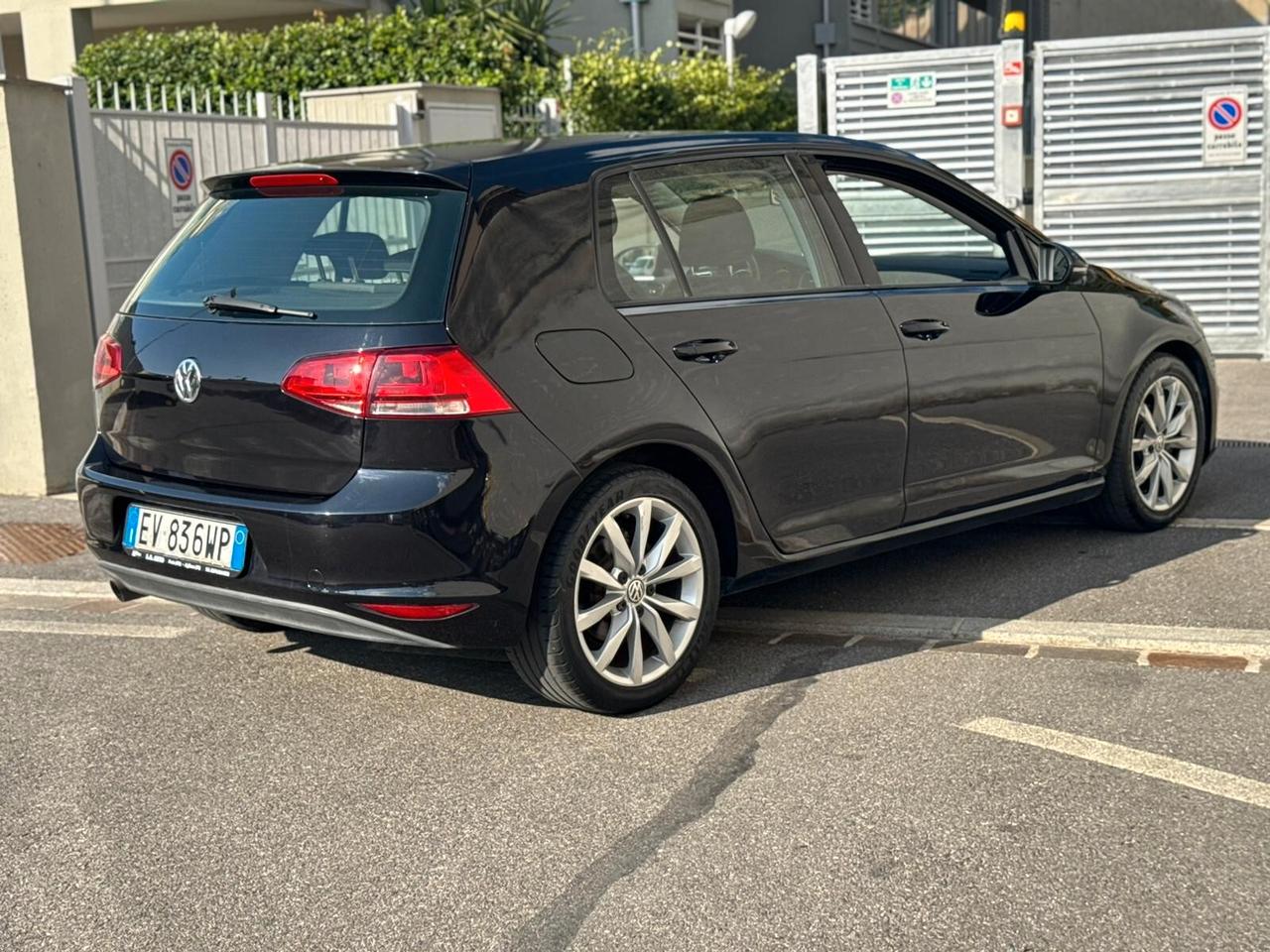Volkswagen Golf 1.6 TDI DSG 5p. Highline BlueMotion Technology