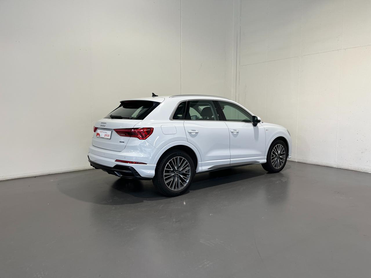 AUDI Q3 35 TDI S-TRONIC QUATTRO S-LINE EDITION