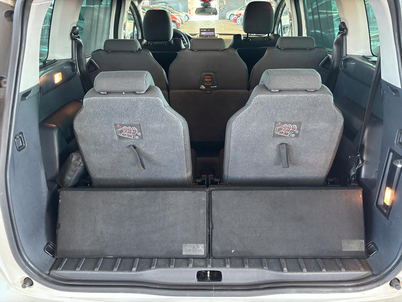 Peugeot 5008 2.0 HDi 110KW 150CV Allure 7 POSTI