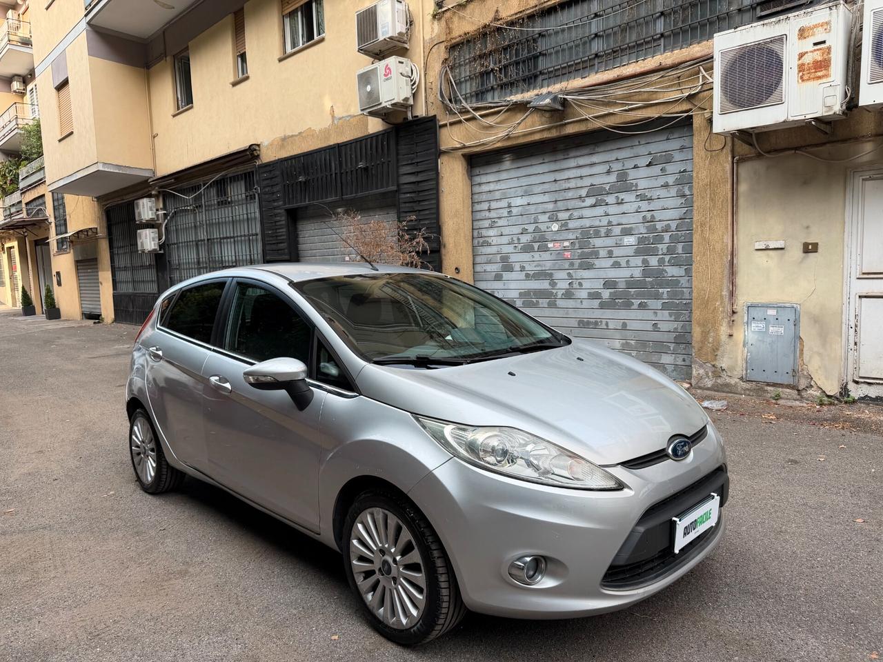 Ford Fiesta 1.2 82CV - DISTRIBUZIONE FATTA