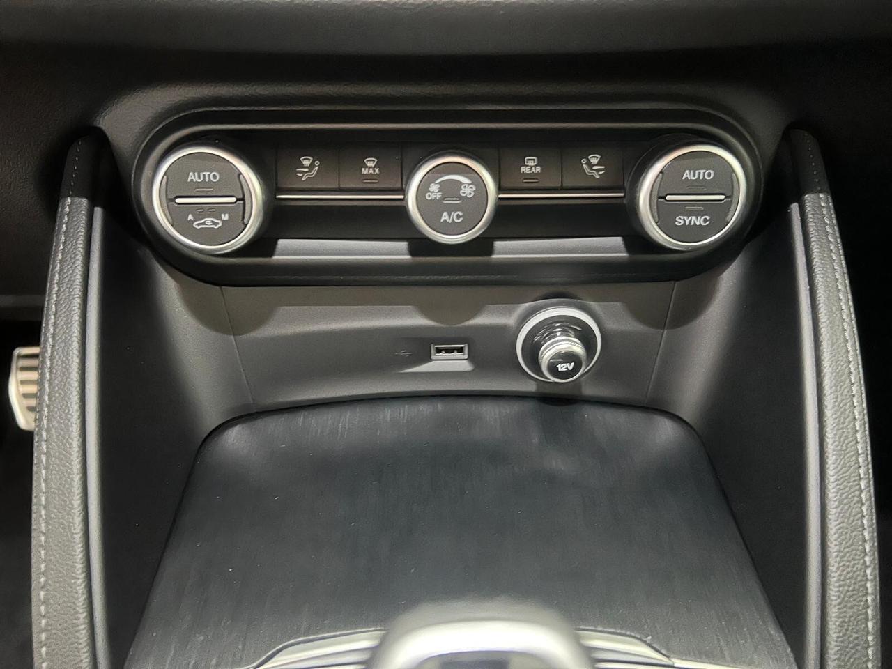 Alfa Romeo Stelvio 2.2 Turbodiesel 190 CV AT8 Q4 Business Ti