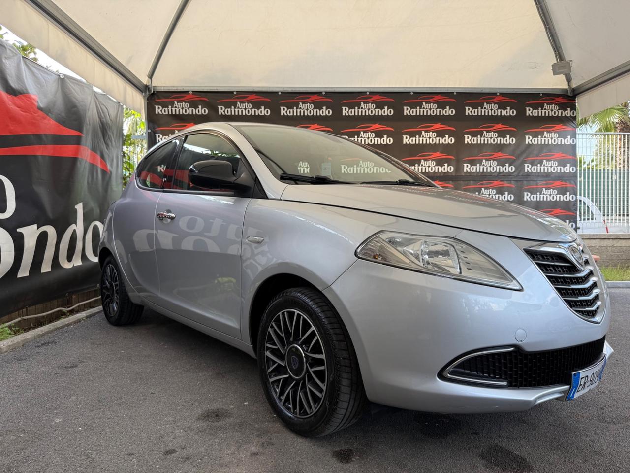 Lancia Ypsilon 1.2 GPL Platinum