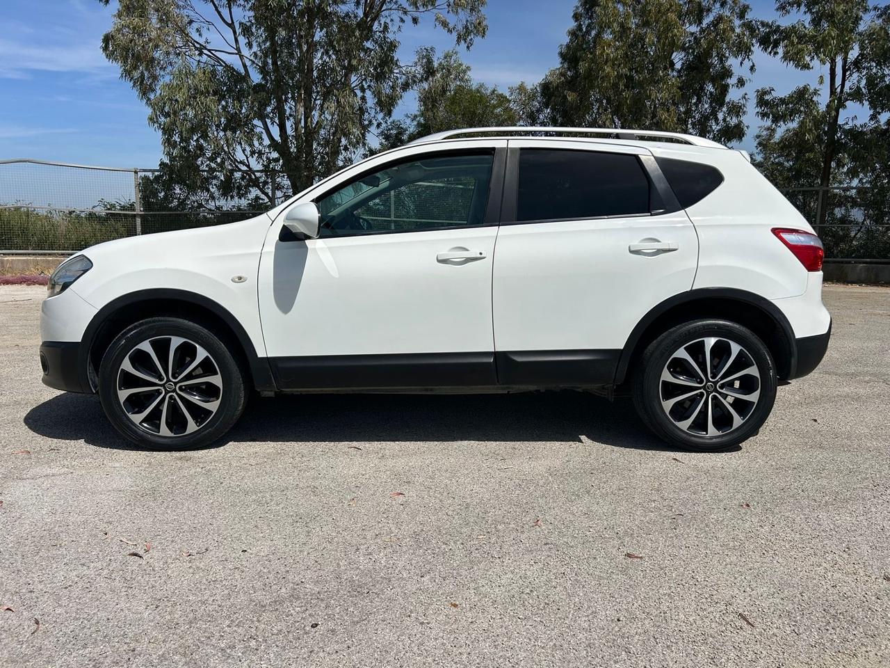 Nissan Qashqai 1.6 dCi DPF 360