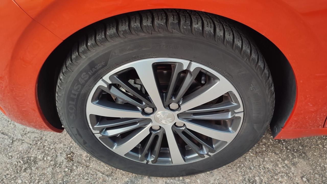 Peugeot 208 BlueHDi 75 5 porte Allure