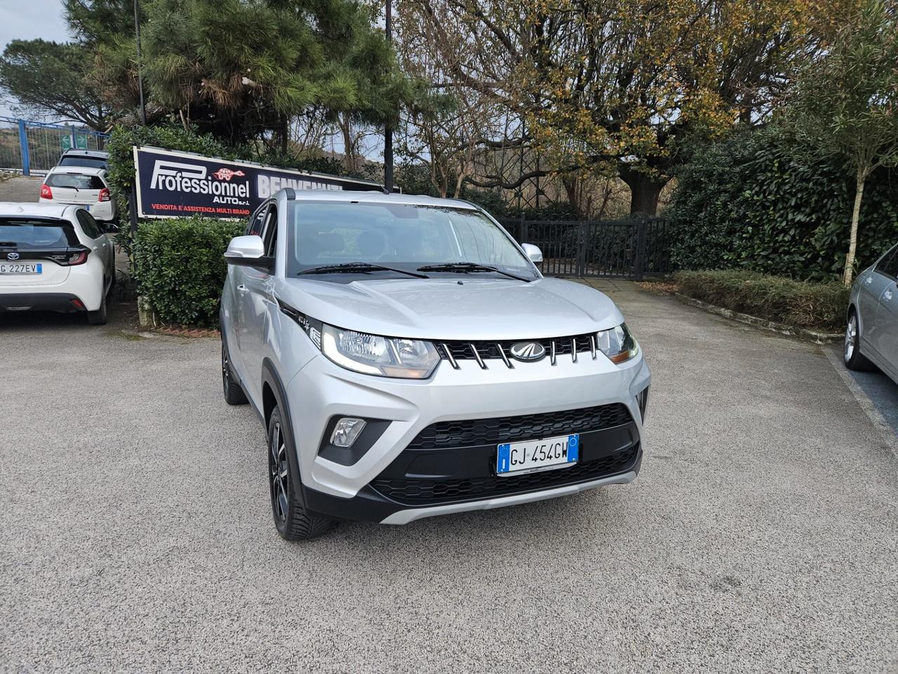 Mahindra KUV100 1.2 VVT K8