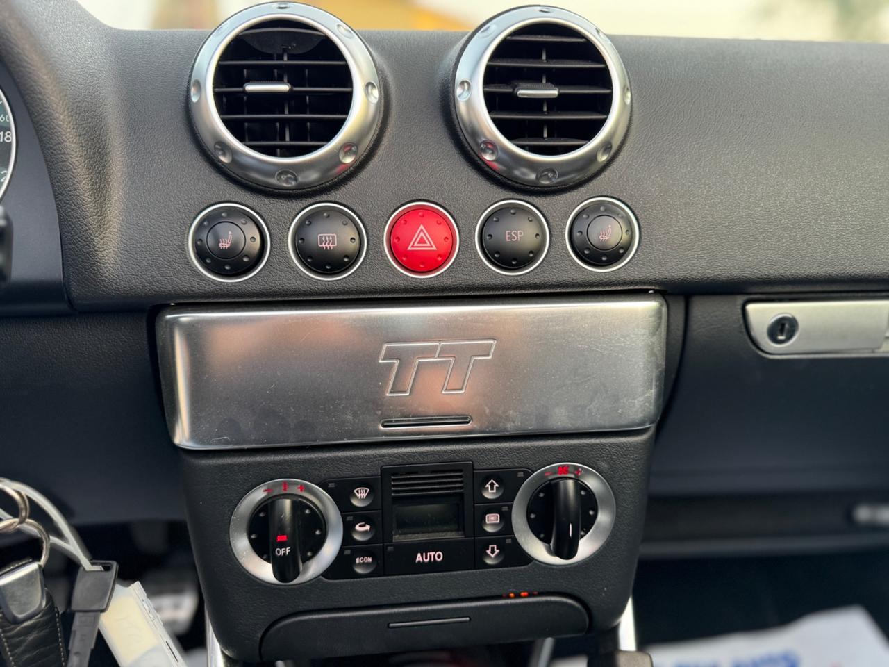 AUDI TT ROADSTER MK1 2.0 TURBO 185 CV
