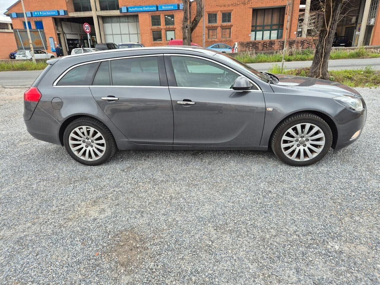 Opel Insignia 2.0 CDTI Sports Tourer Cosmo DA VETRINA