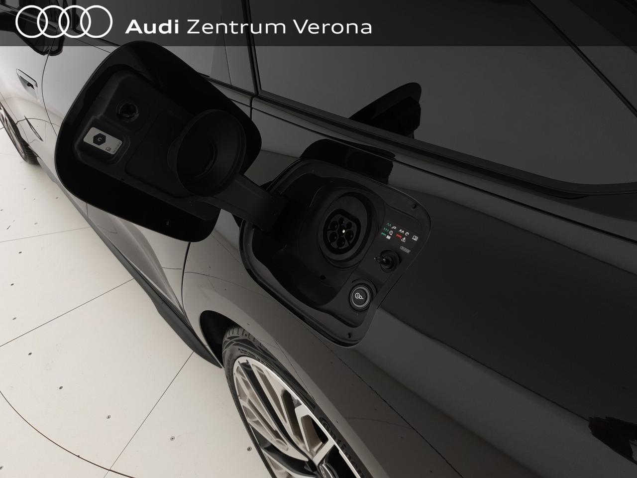Avant 2.0e-hybrid 299CV quattro Str S line Edition