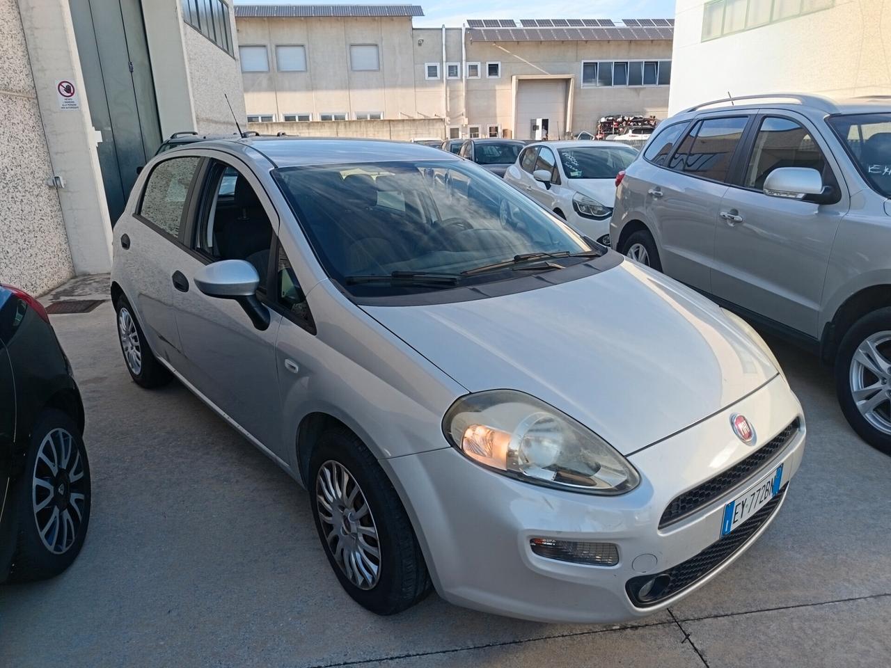 Fiat Punto 1.3 MJT II 75 CV 2015 ok neo patente