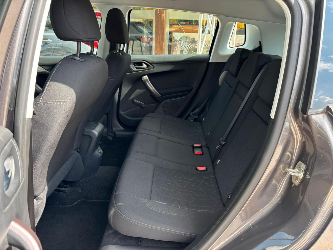 PEUGEOT 2008 1.4 HDI - 2014