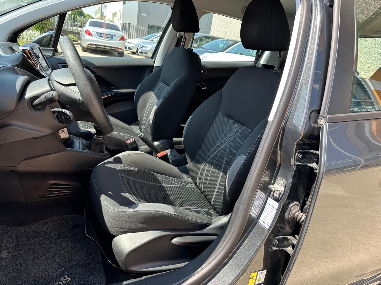 Peugeot 208 1.4 HDi 68 CV 5 porte Active