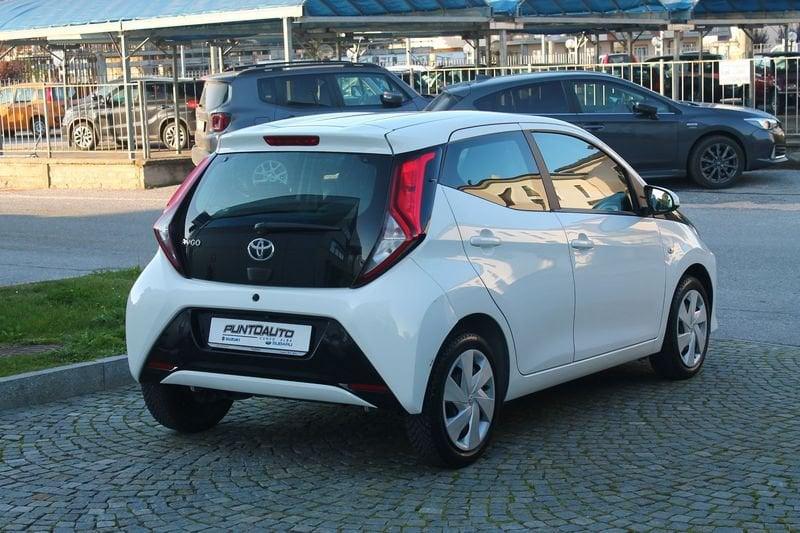 Toyota Aygo 1.0 VVT-i 72 CV 5p. x-business