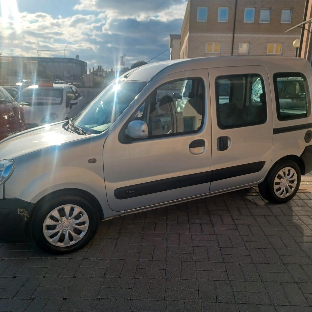165.188KM NESSUN PROBLEMA KANGOO 1.2