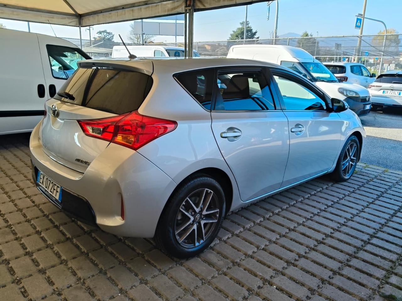 Toyota Auris 1.4 D-4D Lounge
