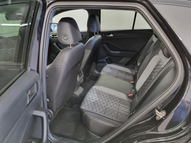 VOLKSWAGEN T-Roc 1.5 TSI ACT DSG R-Line