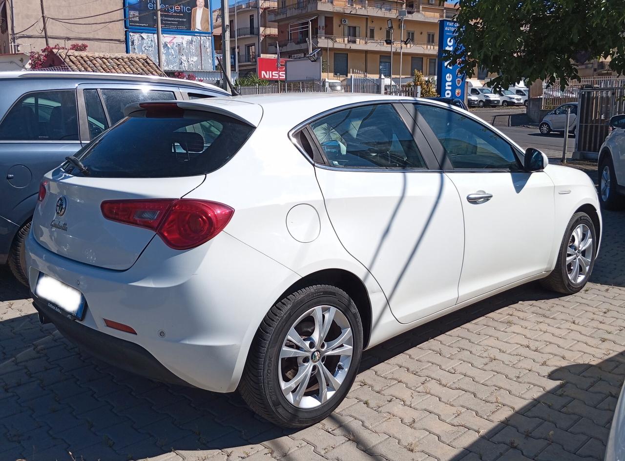 Alfa Romeo Giulietta 1.6 JTDm-2 105 CV Exclusive