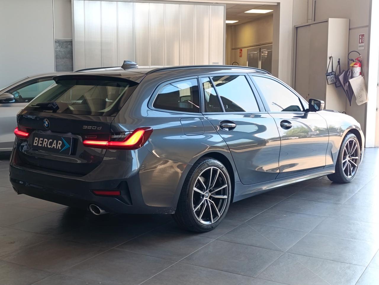BMW 320 d Touring mhev 48V Business Advantage auto