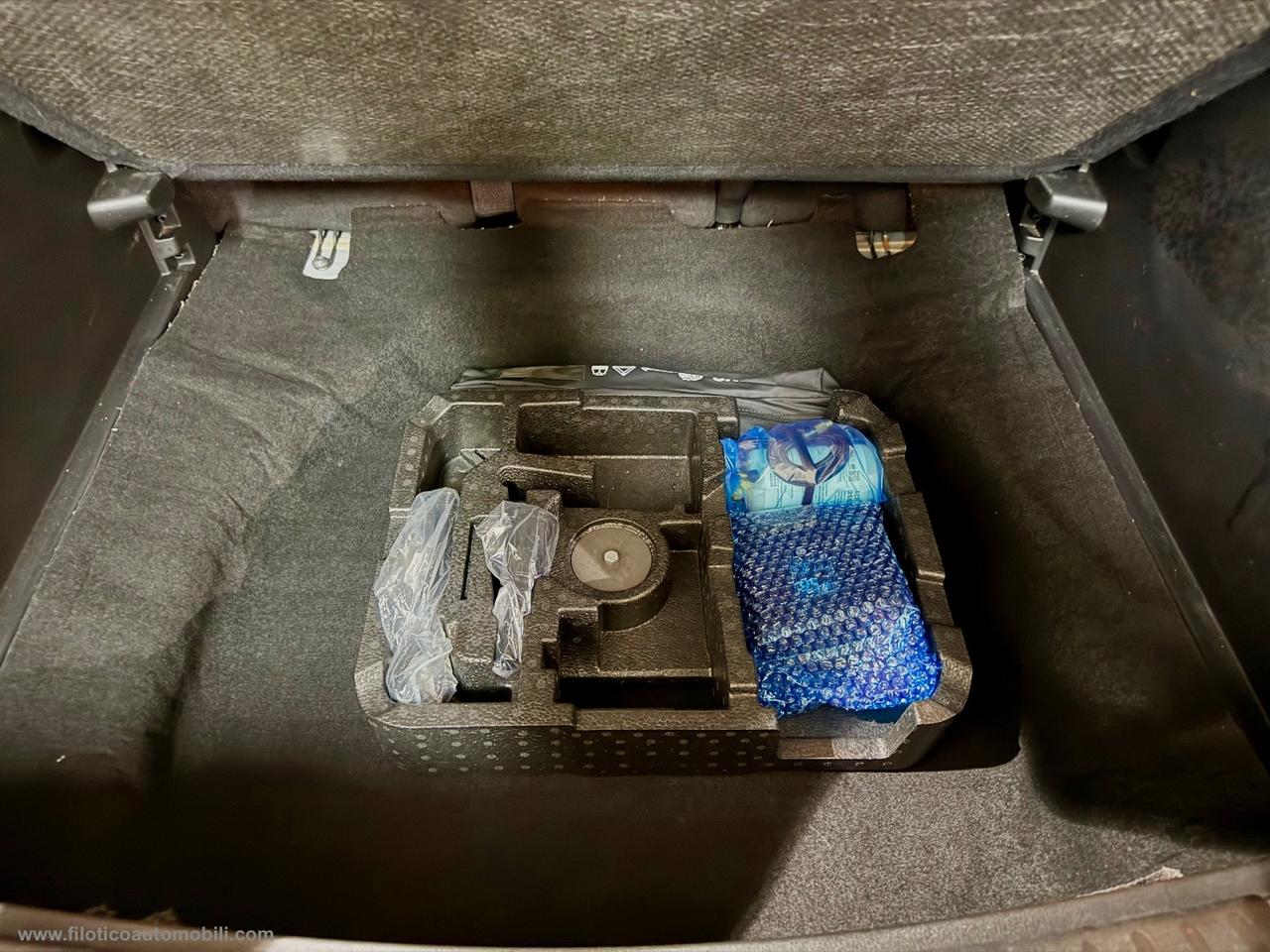 JEEP Compass 1.6 Mjt II 2WD Limited 130CV PROIETTORI LED - CARPLEY