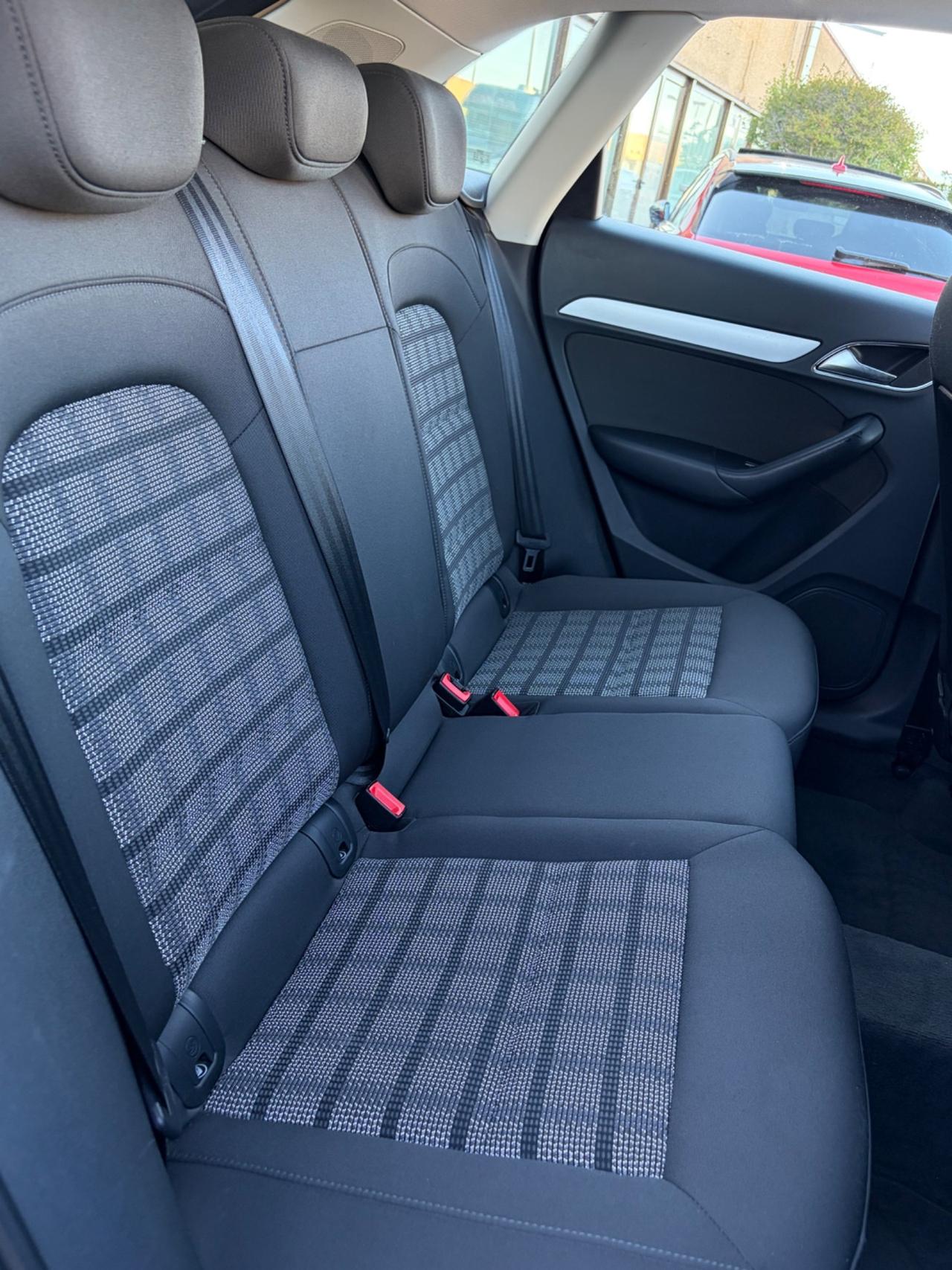 Audi Q3 2.0 TDI 150 CV Sport